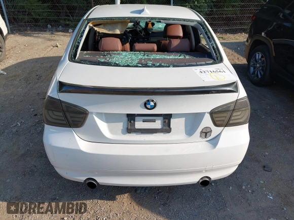 2008 BMW 3 Series 335i z VIN WBAVB775X8NM05207, wystawiony jako IAAI lot #42716561 z przebiegiem 213 753 mil mil oraz . Historia ofert i sprzedaży dostępna na DreamBid. Obrazek 14.