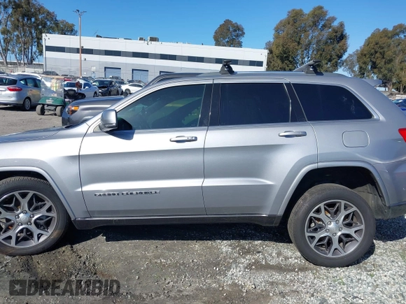 2018 Jeep Grand Cherokee Limited with VIN 1C4RJFBG4JC249418, listed as a IAAI auction lot 41621022 with 83,720 mi miles and . Bid and sale history available at DreamBid. Image 15.