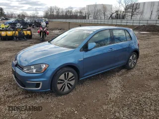 2016 Volkswagen Golf SE z VIN WVWKP7AU7GW916034, wystawiony jako Copart lot #51182935 z przebiegiem 19 859 mil mil oraz Czysty tytuł • Clean title. Historia ofert i sprzedaży dostępna na DreamBid. Obrazek 1.