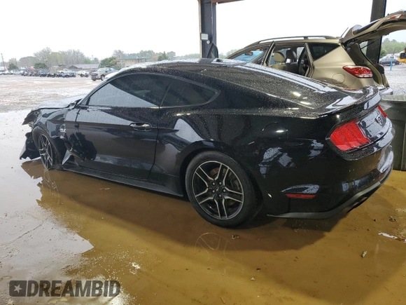 2019 Ford Mustang GT z VIN 1FA6P8CF9K5146803, wystawiony jako Copart lot #50884755 z przebiegiem 79 441 mil mil oraz Szkoda całkowita • Salvage title. Historia ofert i sprzedaży dostępna na DreamBid. Obrazek 2.