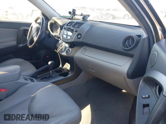 2011 Toyota RAV4 Limited с VIN 2T3DF4DV9BW173561, выставлен на аукционе IAAI как лот 41450407 с пробегом 126 053 миль миль и . История ставок и продаж доступна на DreamBid. Изображение 5.