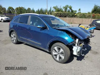 2018 Kia Niro EX with VIN KNDCC3LCXJ5111459, listed as a Copart auction lot 56410644 with 69,900 mi miles and Salvage Title. Bid and sale history available at carsss.com. Image 4.