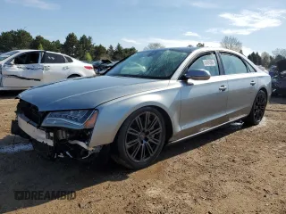 2012 Audi A8 z VIN WAURVAFD8CN018131, wystawiony jako Copart lot #54260395 z przebiegiem 98 706 mil mil oraz Szkoda całkowita • Salvage title. Historia ofert i sprzedaży dostępna na DreamBid. Obrazek 1.