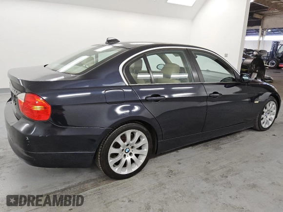 2006 BMW 3 Series 330xi with VIN WBAVD33546KV68572, listed as a Copart auction lot 88468665 with 117,827 mi miles and Clean Title. Bid and sale history available at carsss.com. Image 3.