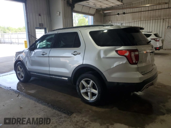 2017 Ford Explorer XLT with VIN 1FM5K8DHXHGC02258, listed as a Copart auction lot 55063895 with 111,488 mi miles and Salvage title. Bid and sale history available at DreamBid. Image 2.