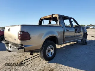 2002 Ford F-150 XLT with VIN 1FTRW07L02KD55294, listed as a Copart auction lot 87107204 with 0 mi miles and Non Repairable. Bid and sale history available at carsss.com. Image 3.