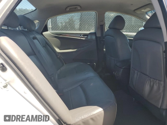 2012 Hyundai Sonata Hybrid z VIN KMHEC4A42CA032867, wystawiony jako Copart lot #61369295 z przebiegiem 151 751 mil mil oraz Czysty tytuł • Clean title. Historia ofert i sprzedaży dostępna na DreamBid. Obrazek 10.