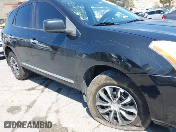 2013 Nissan Rogue S with VIN JN8AS5MT7DW517593, listed as a IAAI auction lot 41966300 with 192,238 mi miles. Bid and sale history available at carsss.com. Image 11.