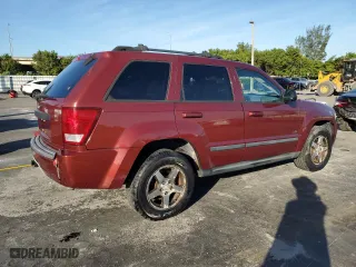 2007 Jeep Grand Cherokee Laredo with VIN 1J8GR48K07C649302, listed as a Copart auction lot 82167894 with 255,780 mi miles and Clean Title. Bid and sale history available at carsss.com. Image 3.