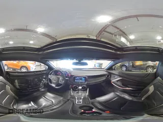 2018 Chevrolet Camaro 2SS z VIN 1G1FH1R71J0190264, wystawiony jako Copart lot #41827695 z przebiegiem 91 749 mil mil oraz Szkoda całkowita • Salvage title. Historia ofert i sprzedaży dostępna na DreamBid. Obrazek 15.