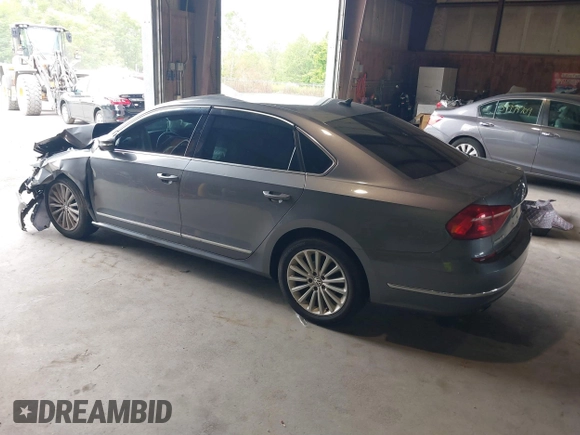 2016 Volkswagen Passat 1.8T SE with VIN 1VWBT7A35GC011129, listed as a IAAI auction lot 39977788 with 123,007 mi miles. Bid and sale history available at carsss.com. Image 3.