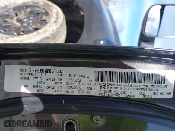 2014 Ram 2500 SLT with VIN 3C6UR5JL9EG179582, listed as a IAAI auction lot 41624056 with Not Provided miles. Bid and sale history available at carsss.com. Image 9.