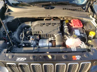 2023 Jeep Renegade Upland with VIN ZACNJDB1XPPP15384, listed as a Copart auction lot 44714055 with 28,125 mi miles and Salvage title. Bid and sale history available at DreamBid. Image 12.