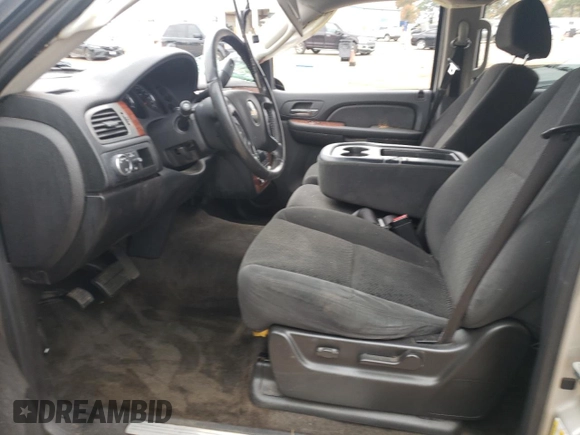 2008 Chevrolet Suburban 3LT z VIN 3GNFC160X8G198938, wystawiony jako Copart lot #83421604 z przebiegiem Nie podano mil oraz Szkoda całkowita • Salvage title. Historia ofert i sprzedaży dostępna na DreamBid. Obrazek 7.