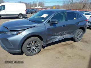 2021 Toyota Venza LE with VIN JTEAAAAH2MJ002520, listed as a IAAI auction lot 41768770 with 147,673 mi miles and . Bid and sale history available at carsss.com. Image 19.