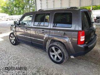 2016 Jeep Patriot Latitude z VIN 1C4NJPFA5GD699012, wystawiony jako Copart lot #55555095 z przebiegiem 82 643 mil mil oraz Szkoda całkowita • Salvage title. Historia ofert i sprzedaży dostępna na DreamBid. Obrazek 2.