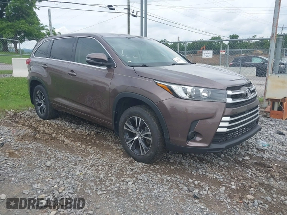 2018 Toyota Highlander LE с VIN 5TDBZRFH6JS812871, выставлен на аукционе IAAI как лот 42373213 с пробегом 33 024 миль миль и . История ставок и продаж доступна на DreamBid. Изображение 1.