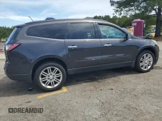 2015 Chevrolet Traverse LT z VIN 1GNKRGKD4FJ117534, wystawiony jako Copart lot #56562735 z przebiegiem Nie podano mil oraz Szkoda całkowita • Salvage title. Historia ofert i sprzedaży dostępna na DreamBid. Obrazek 3.