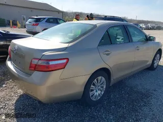 2007 Toyota Camry CE with VIN 4T1BE46K57U082347, listed as a IAAI auction lot 42004676 with 107,000 mi miles. Bid and sale history available at carsss.com. Image 4.