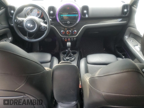 2017 MINI Countryman Cooper S with VIN WMZYT5C39H3D81051, listed as a Copart auction lot 48803665 with 97,401 mi miles and Salvage title. Bid and sale history available at DreamBid. Image 8.