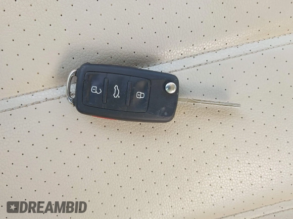 2015 Volkswagen Jetta SE с VIN 3VWD07AJ2FM357720, выставлен на аукционе IAAI как лот 42281983 с пробегом 92 965 миль миль и . История ставок и продаж доступна на DreamBid. Изображение 11.