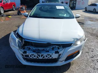 2010 Volkswagen CC Lux with VIN WVWHN7AN3AE541037, listed as a IAAI auction lot 41687578 with 182,977 mi miles. Bid and sale history available at carsss.com. Image 6.