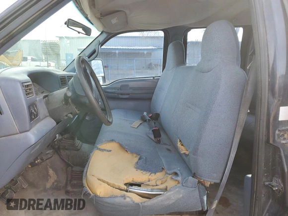 1999 Ford F-350 XL с VIN 1FTSW31F2XED39710, выставлен на аукционе Copart как лот 83627134 с пробегом 202 482 миль миль и Чистый • Clean title. История ставок и продаж доступна на DreamBid. Изображение 7.