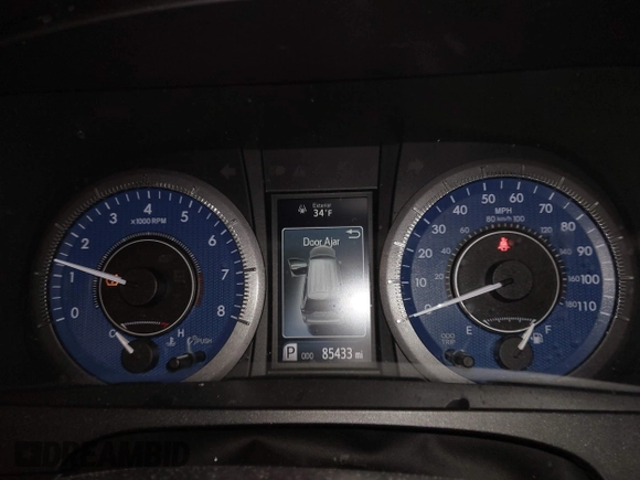 2017 Toyota Sienna XLE Auto Access Seat with VIN 5TDYZ3DC1HS791419, listed as a IAAI auction lot 41332726 with 85,433 mi miles and . Bid and sale history available at DreamBid. Image 7.