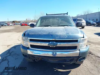 2008 Chevrolet Silverado 1500 1LT with VIN 3GCEC13058G241848, listed as a IAAI auction lot 41666528 with 192,032 mi miles and . Bid and sale history available at DreamBid. Image 12.