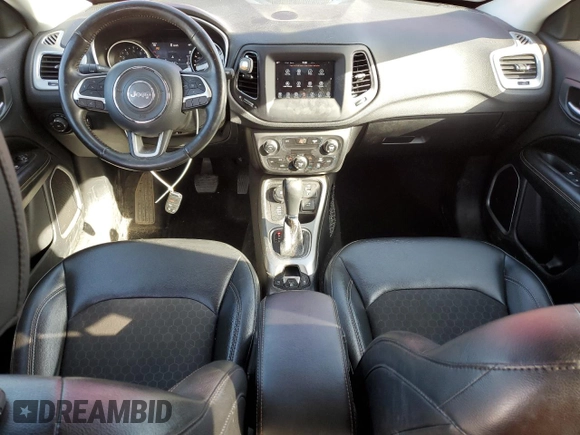 2018 Jeep Compass Latitude z VIN 3C4NJDBB4JT458315, wystawiony jako Copart lot #51513345 z przebiegiem 91 274 mil mil oraz Czysty tytuł • Clean title. Historia ofert i sprzedaży dostępna na DreamBid. Obrazek 8.