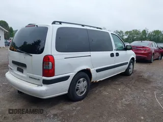 2004 Chevrolet Venture LS z VIN 1GNDX03EX4D166598, wystawiony jako IAAI lot #42306323 z przebiegiem 125 439 mil mil oraz . Historia ofert i sprzedaży dostępna na DreamBid. Obrazek 4.