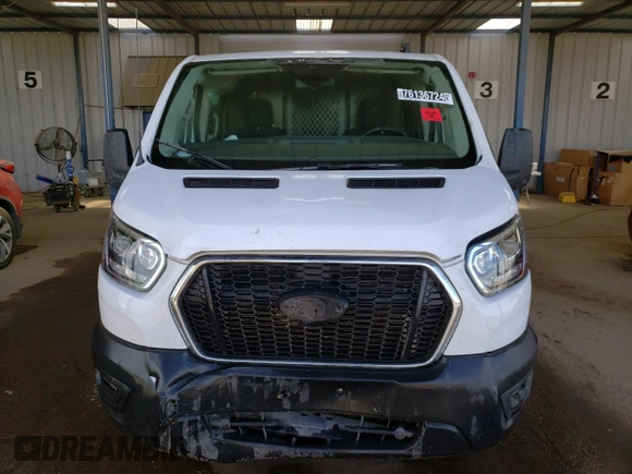 2023 Ford Transit Cargo with VIN 1FTBR1Y80PKA10749, listed as a Copart auction lot 76136724 with 24,809 mi miles and Clean Title. Bid and sale history available at DreamBid. Image 5.