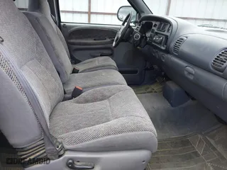 1999 Dodge Ram 1500 with VIN 1B7HC13Z6XJ525580, listed as a IAAI auction lot 41755940 with 417,640 mi miles. Bid and sale history available at carsss.com. Image 5.