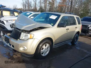 2011 Ford Escape XLT with VIN 1FMCU0D79BKA75629, listed as a IAAI auction lot 41522808 with 189,494 mi miles. Bid and sale history available at carsss.com. Image 17.
