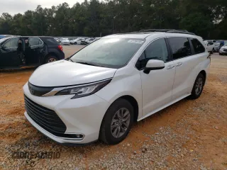 2023 Toyota Sienna XLE with VIN 5TDYRKEC5PS141628, listed as a Copart auction lot 42736135 with 16,744 mi miles and Salvage Title. Bid and sale history available at carsss.com. Image 1.