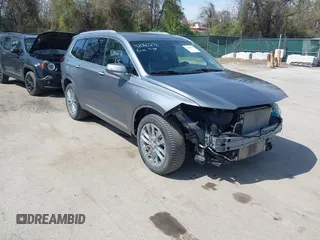 2022 Cadillac XT6 Premium Luxury with VIN 1GYKPFRS6NZ110074, listed as a IAAI auction lot 42060276 with 43,760 mi miles. Bid and sale history available at carsss.com. Image 1.
