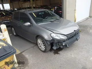2010 Volkswagen GTI z VIN WVWFD7AJ0AW385976, wystawiony jako IAAI lot #41647929 z przebiegiem 91 761 mil mil oraz . Historia ofert i sprzedaży dostępna na DreamBid. Obrazek 1.