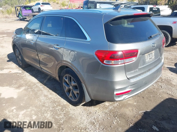 2016 Kia Sorento SXL with VIN 5XYPK4A15GG047407, listed as a IAAI auction lot 41492583 with 176,562 mi miles. Bid and sale history available at carsss.com. Image 3.