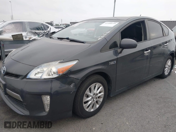 2013 Toyota Prius with VIN JTDKN3DP5D3046608, listed as a IAAI auction lot 42168159 with 146,863 mi miles and . Bid and sale history available at DreamBid. Image 2.