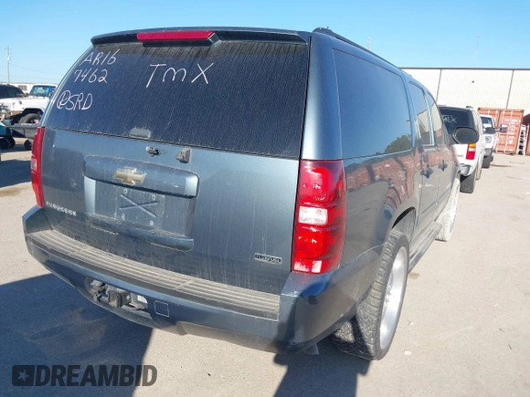 2010 Chevrolet Suburban LS with VIN 1GNUCHE09AR167462, listed as a IAAI auction lot 41767923 with 180,551 mi miles. Bid and sale history available at carsss.com. Image 4.