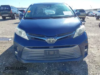 2018 Toyota Sienna XLE Auto Access Seat with VIN 5TDYZ3DC5JS914497, listed as a IAAI auction lot 41206120 with 208,996 mi miles. Bid and sale history available at carsss.com. Image 13.