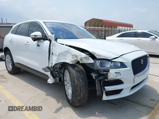 2020 Jaguar F-Pace 25t Prestige z VIN SADCK2FXXLA622776, wystawiony jako IAAI lot #42149737 z przebiegiem 42 269 mil mil oraz . Historia ofert i sprzedaży dostępna na DreamBid. Obrazek 1.