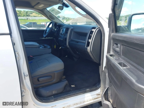 2013 Ram 1500 Tradesman with VIN 1C6RR7FT1DS556827, listed as a IAAI auction lot 39648092 with 138,342 mi miles. Bid and sale history available at carsss.com. Image 5.