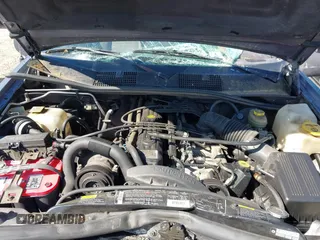 1996 Jeep Grand Cherokee Laredo with VIN 1J4GZ58S1TC168797, listed as a IAAI auction lot 41983746 with 1 mi miles. Bid and sale history available at carsss.com. Image 10.