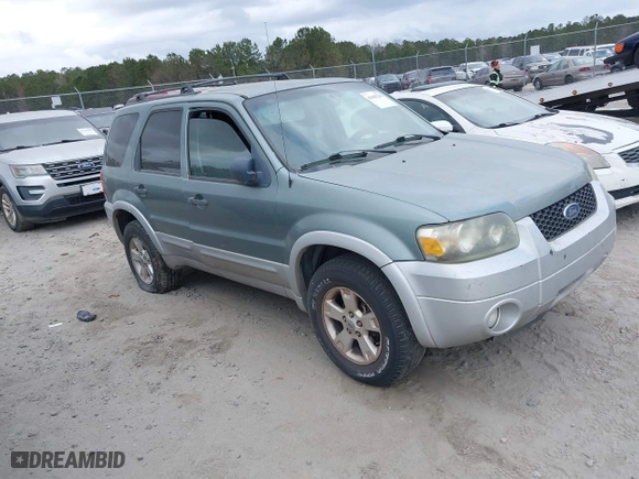 2007 Ford Escape XLT with VIN 1FMYU03157KA67702, listed as a IAAI auction lot 41661243 with 1 mi miles. Bid and sale history available at carsss.com. Image 1.