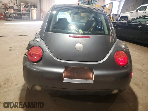 2003 Volkswagen Beetle GLS z VIN 3VWCK21C13M421669, wystawiony jako Copart lot #47862315 z przebiegiem 153 001 mil mil oraz Szkoda całkowita • Salvage title. Historia ofert i sprzedaży dostępna na DreamBid. Obrazek 6.