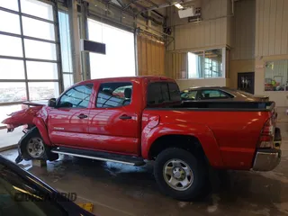 2009 Toyota Tacoma PreRunner with VIN 3TMJU62N19M074316, listed as a IAAI auction lot 41400672 with 94,191 mi miles. Bid and sale history available at carsss.com. Image 14.