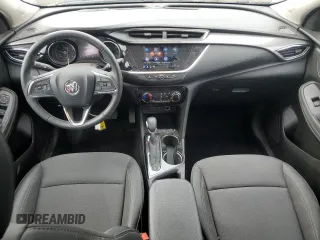 2023 Buick Encore GX Preferred с VIN KL4MMCSL9PB110911, выставлен на аукционе Copart как лот 51857795 с пробегом 29 217 миль миль и Списание • Salvage title. История ставок и продаж доступна на DreamBid. Изображение 8.