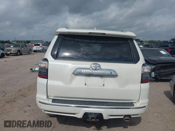 2014 Toyota 4Runner SR5 with VIN JTEZU5JR7E5080554, listed as a IAAI auction lot 42134833 with 170,077 mi miles and . Bid and sale history available at DreamBid. Image 17.