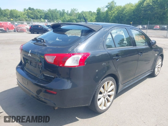 2010 Mitsubishi Lancer GTS z VIN JA32X8HWXAU002021, wystawiony jako IAAI lot #42523978 z przebiegiem 165 635 mil mil oraz . Historia ofert i sprzedaży dostępna na DreamBid. Obrazek 4.